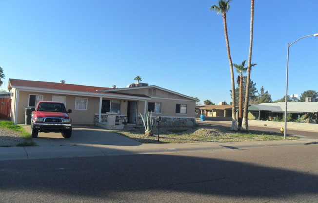 Corner Lot Home Near I-17 and Union Hills