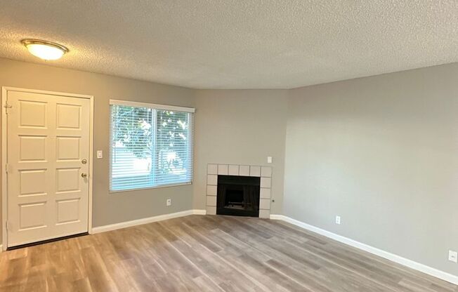 2 beds, 2.5 baths, 1,100 sqft, $2,750, Unit D