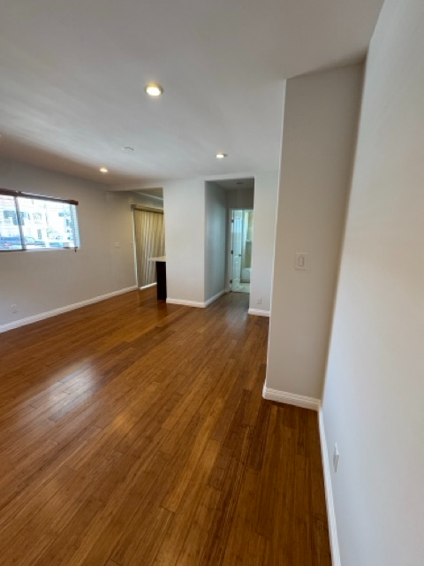 5567 INGLEWOOD BLVD