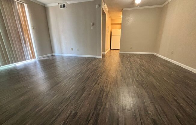 1 bed, 1 bath, 700 sqft, $1,250, Unit 2103