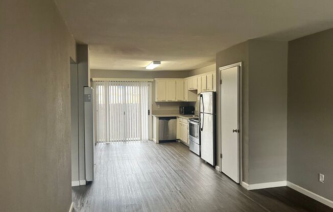 510 - 22032-22040 Arbor Ave