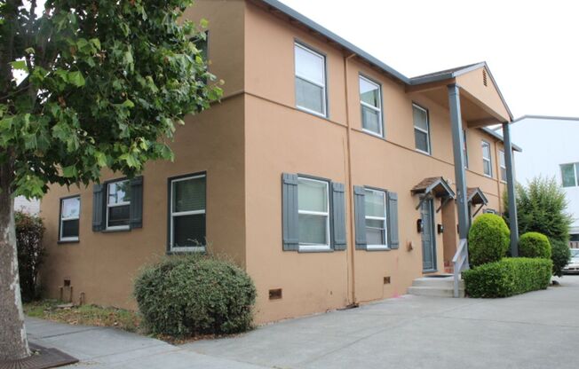 4010 Macdonlad Ave., Richmond, CA 94805