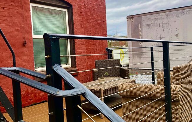 Studio, 1 bath, 264 sqft, $995, Unit 2