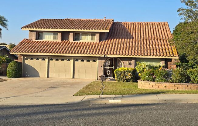 Spacious 4 Bed/2.5 Bath with Pool located in quiet Riverside neighborhood– Must See!