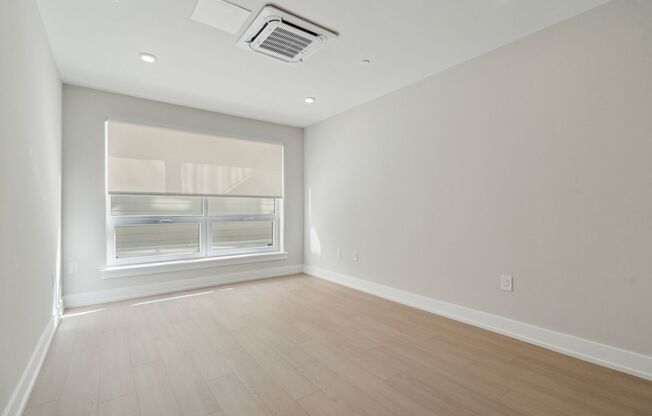 1 bed, 1 bath, 618 sqft, $1,800, Unit Unit 636