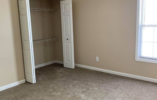 1 bed, 1 bath, 660 sqft, $869, Unit 23
