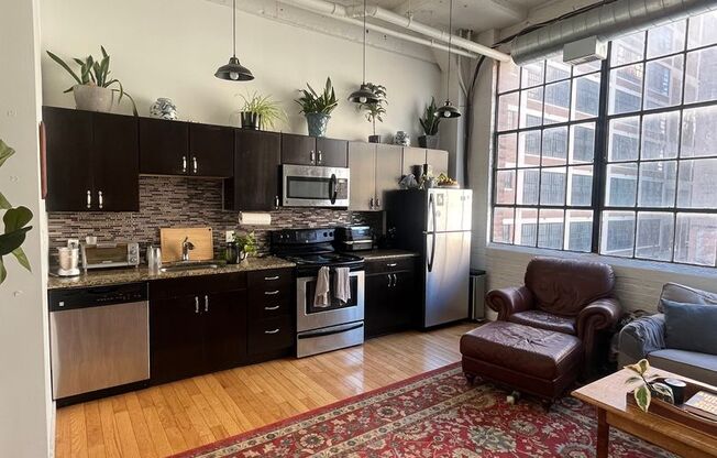 2 beds, 1 bath, 1,200 sqft, $2,200, Unit 310