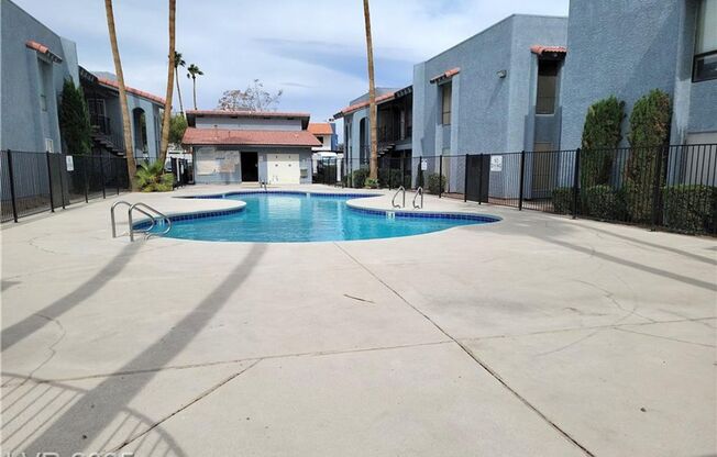 Stylish Ground-Floor Condo Just Minutes from the Strip – Gated Comfort & Prime Location!