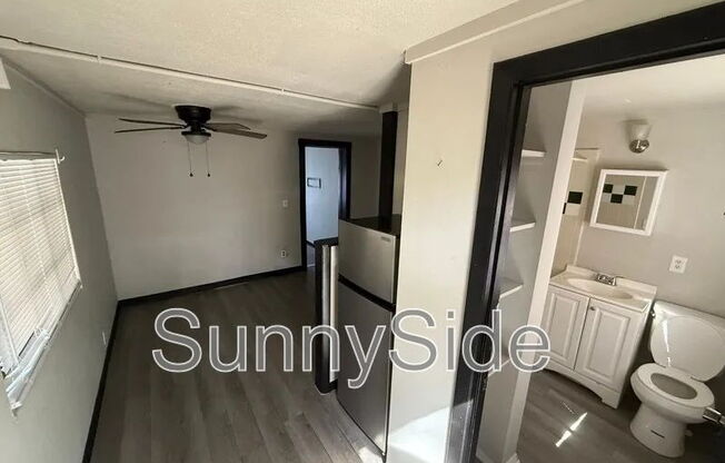 8105 W Colonial Drive