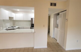 10026 SW 77 CT