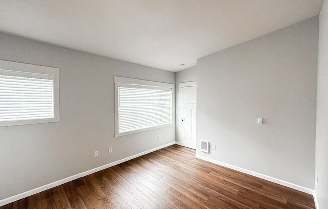 1 bed, 1 bath, 690 sqft, $1,200, Unit Cap8