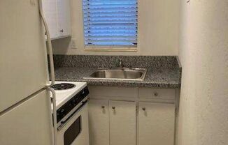 Studio, 1 bath, 460 sqft, $1,325, Unit 6