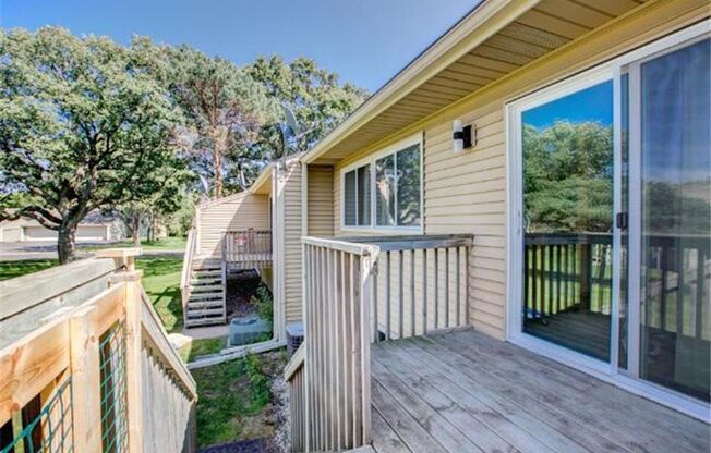 Updated Townhome in Coon Rapids!!  3bed/2bath