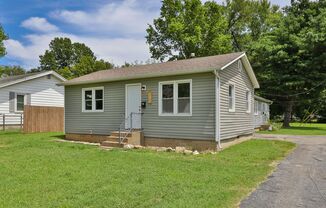 1 Bedroom | 1 Bathroom | House with Carport | Located on a Quiet Street| Lawn Care and Trash Included | PETS WELCOME