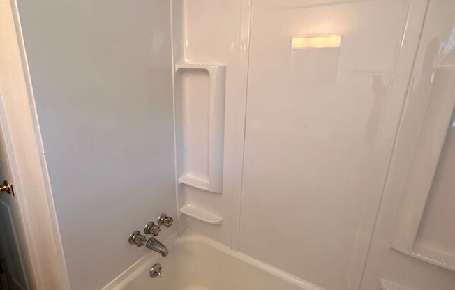 2 beds, 1 bath, 903 sqft, $1,210, Unit E-8