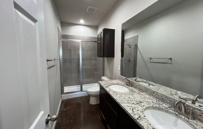 3 beds, 2 baths, $1,295, Unit 1141 Stanley Way