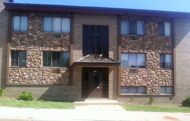 9204 W. Lincoln Avenue