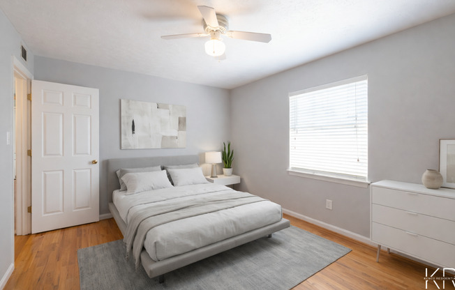 2 beds, 1 bath, 950 sqft, $1,295, Unit 10