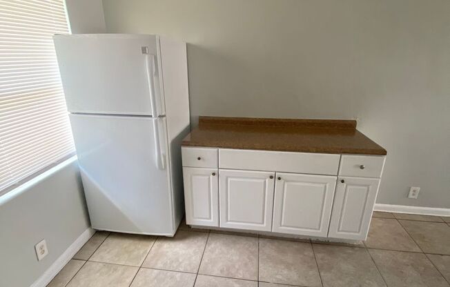 3712 - 3718 Henry Ave