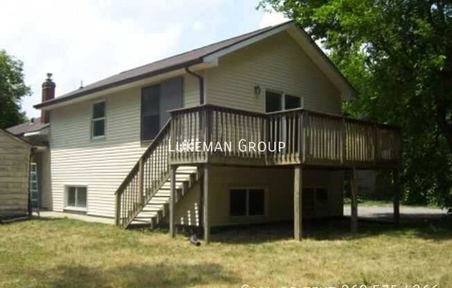 1127 LAFAYETTE