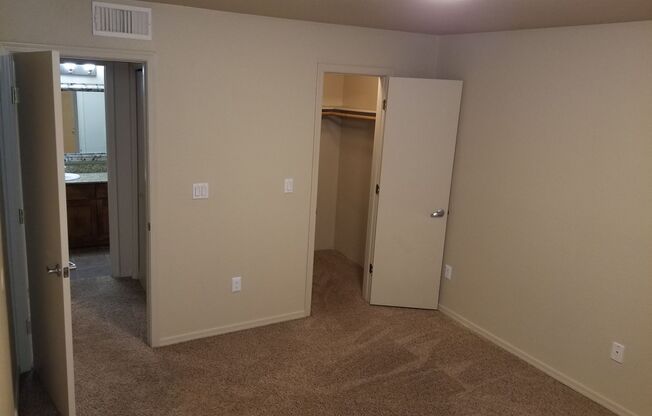 2 beds, 2 baths, $1,700