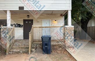 Charming 1 Bedroom with Bonus Room (ALL BILLS PAID)