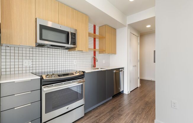 1 bed, 1 bath, 497 sqft, $2,150, Unit 301