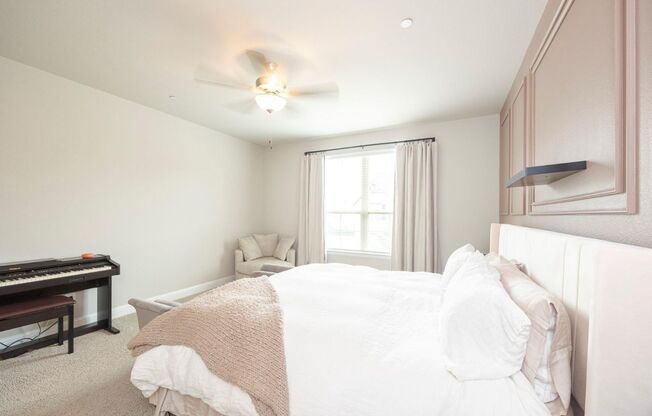 For Rent: Spacious 3-Bedroom Home This beautiful single-family home offers 3 bedrooms and 2 bathrooms with approximately 1,824 square feet of living space