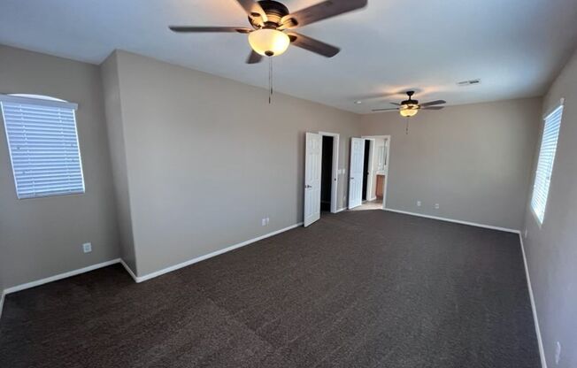 3 BEDROOM 3 BATH 2 STORY HOME IN NORTHWEST GATED COMMUNITY!