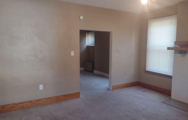 1 bed, 1 bath, 1,000 sqft, $995, Unit #2