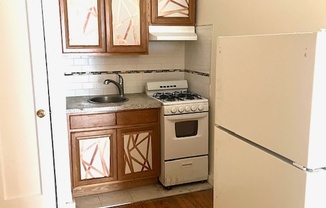 Studio, 1 bath, 450 sqft, $1,910, Unit 1A