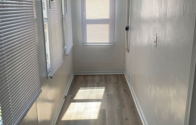 Luxury 2 Bedroom/1 Bathroom Remodel in South Side Flats