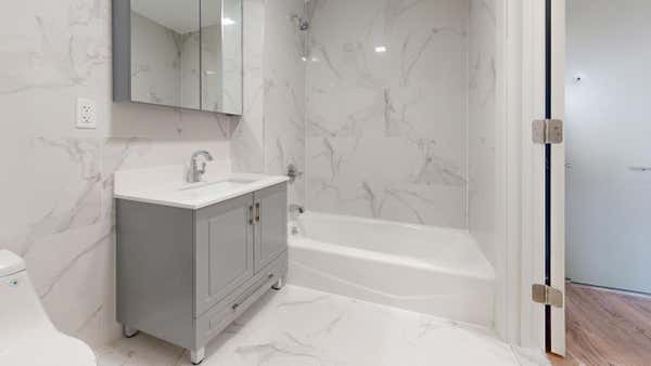 1 bed, 1 bath, 600 sqft, $2,700, Unit 4G