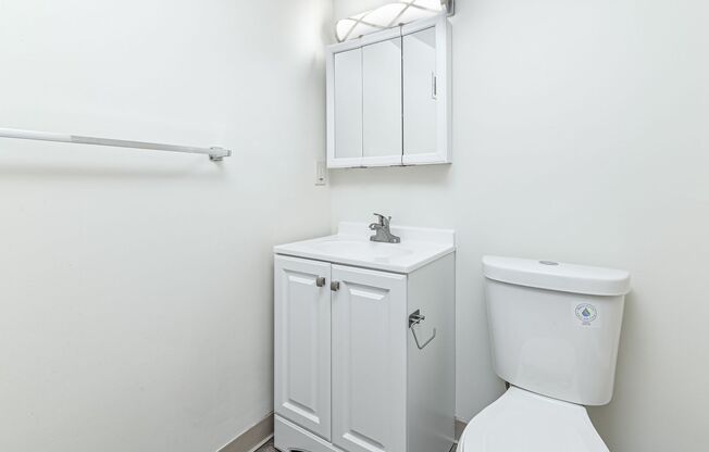 1 bed, 1 bath, 650 sqft, $825, Unit 102 One Bedroom