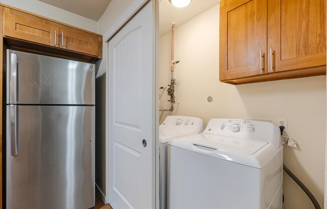 Cascade Woods washer and dryer