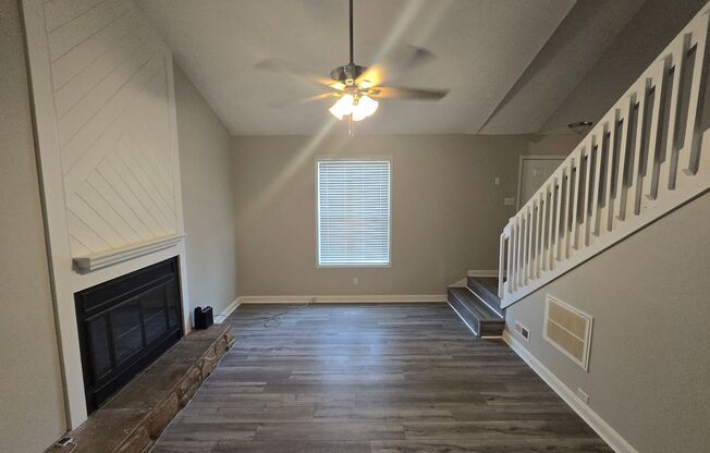 807 Danish Drive ~ Four Seasons