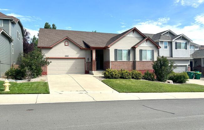 Like New Ranch Home in the Terrain-Castle Rock