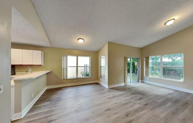 9220 ARBORWOOD CIR