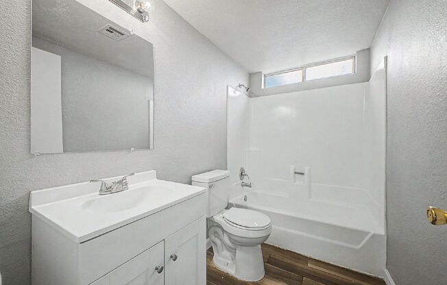 2 beds, 1 bath, 500 sqft, $925, Unit 102