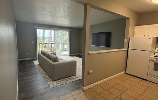 2 beds, 1 bath, 750 sqft, $1,900, Unit Unit #29