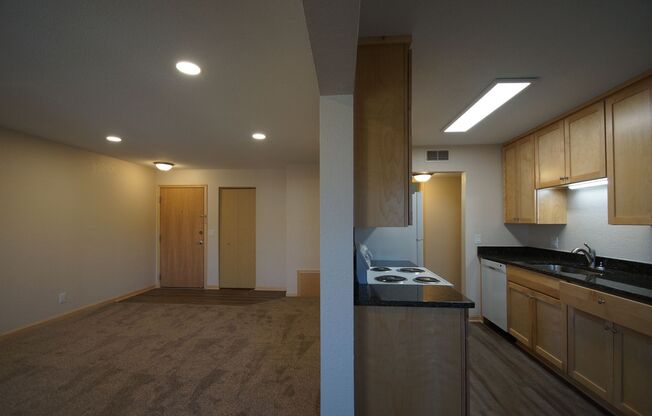 2 beds, 1.5 baths, $1,798, Unit 205