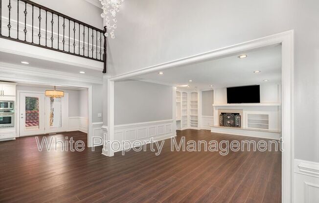6121 DOVEFIELD RD