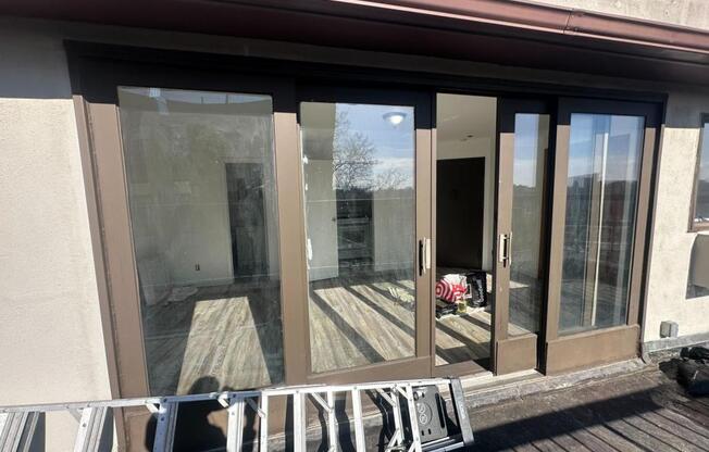 440 W 238 ST