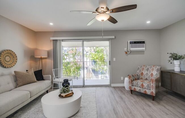 1 bed, 1 bath, 780 sqft, $2,345, Unit 4751-21