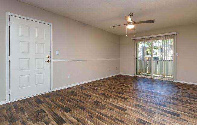 2 beds, 2 baths, 941 sqft, $1,190