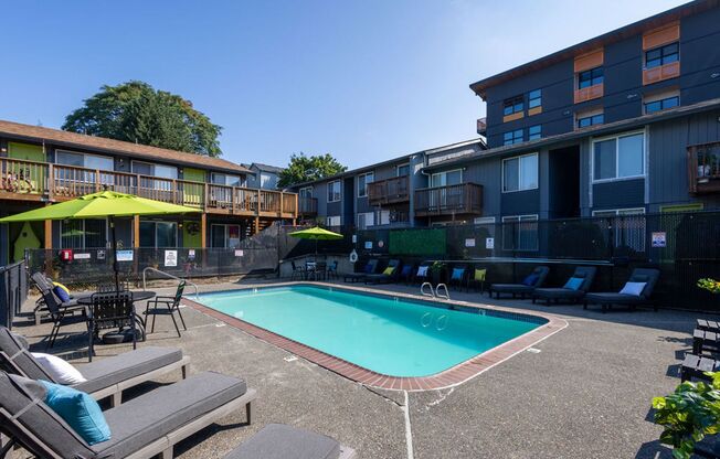 2 beds, 1 bath, 735 sqft, $1,695, Unit 07
