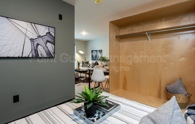 1 bed, 1 bath, 500 sqft, $825, Unit 305