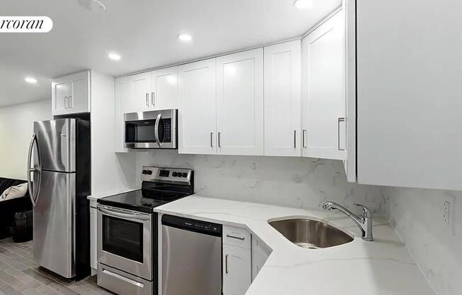 1 bed, 1 bath, $2,500, Unit 1