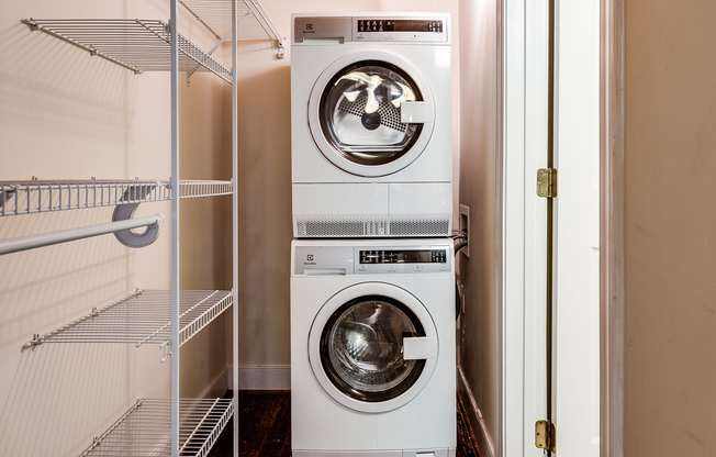 1 bed, 1 bath, 543 sqft, $1,428, Unit 207