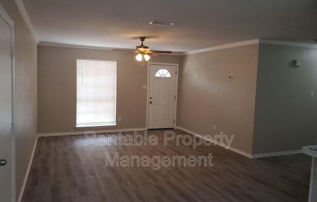 325 BOULDER CT
